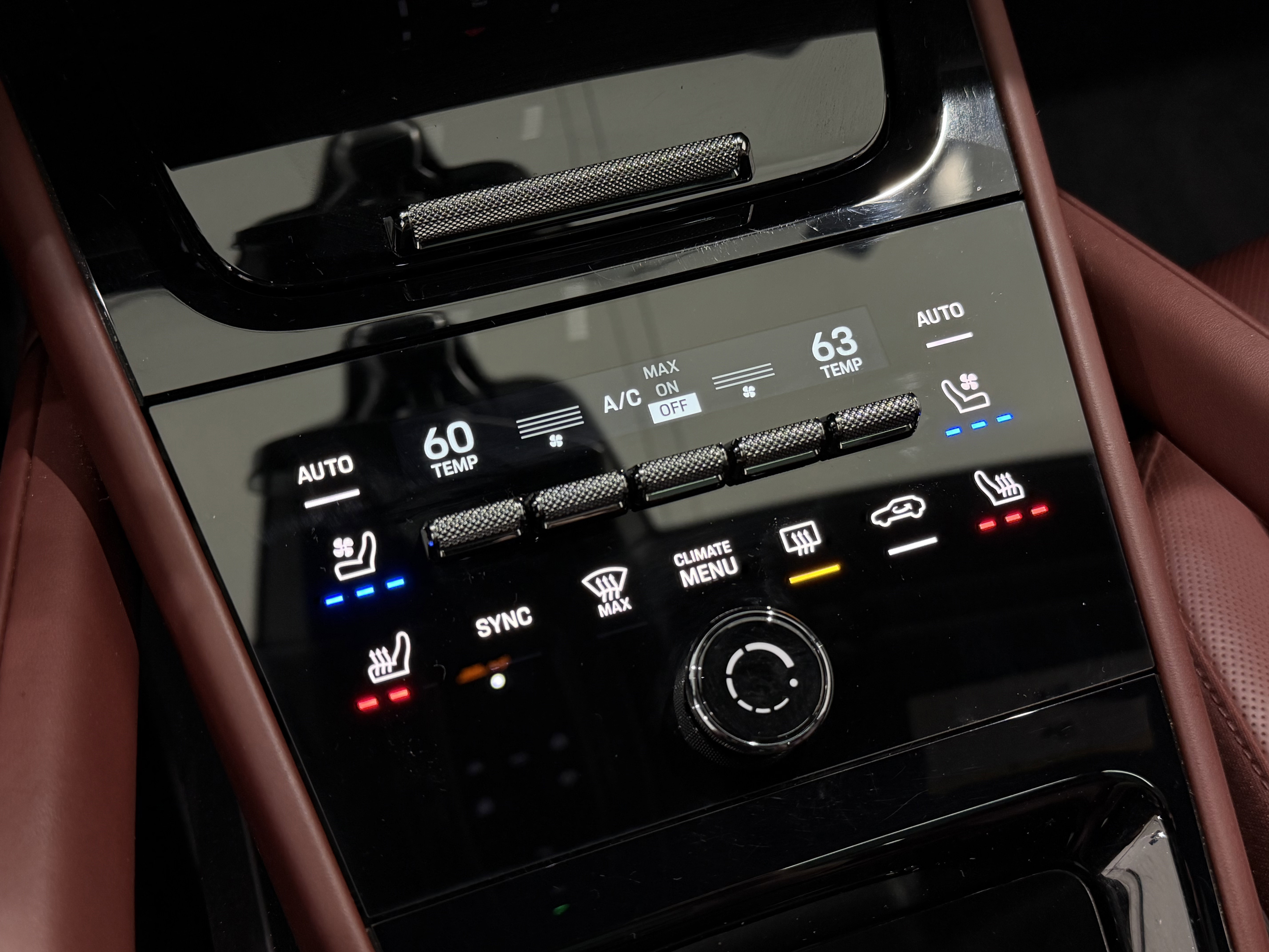 Certified 2024 Porsche Cayenne S image 37