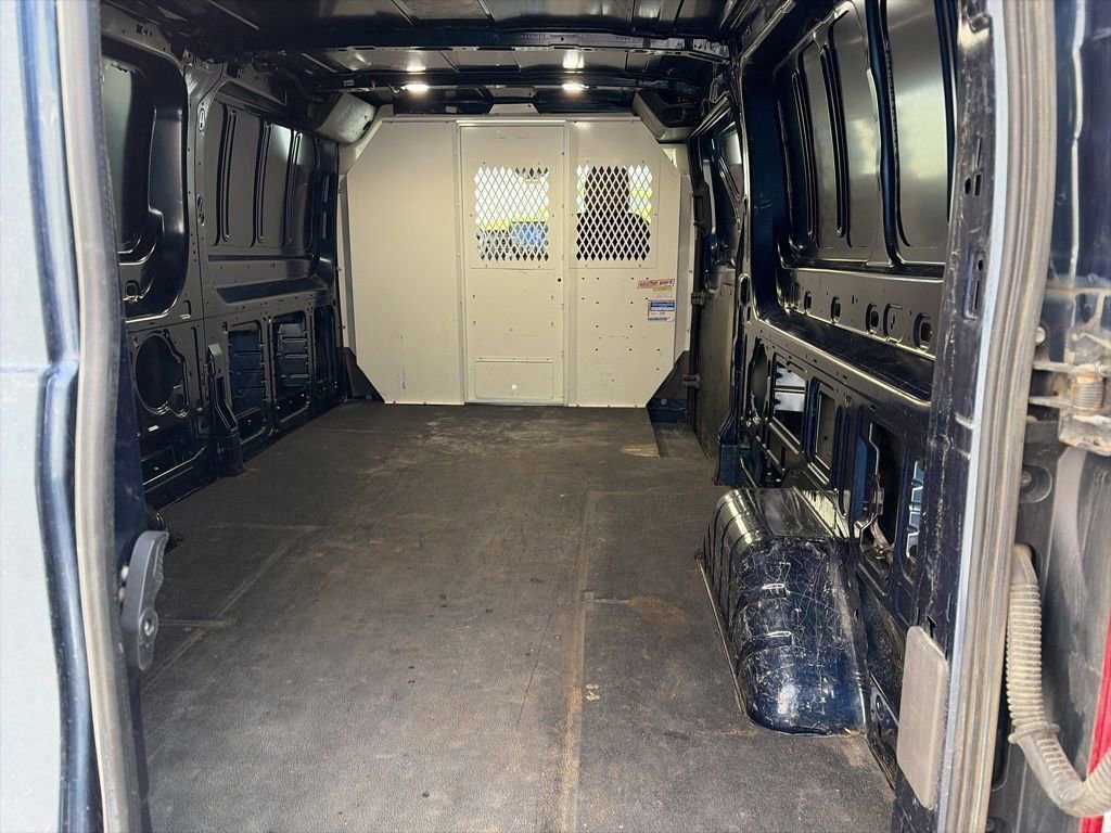 Used 2022 Ford Transit 250 Low Roof AWD image 20