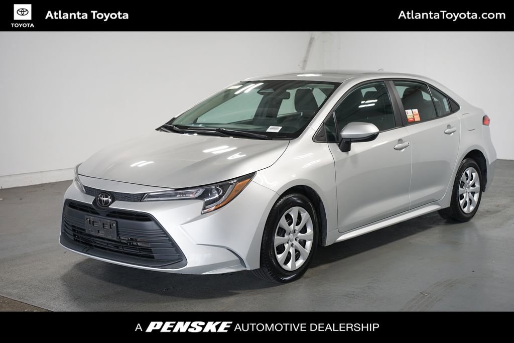 Certified 2024 Toyota Corolla LE image 1