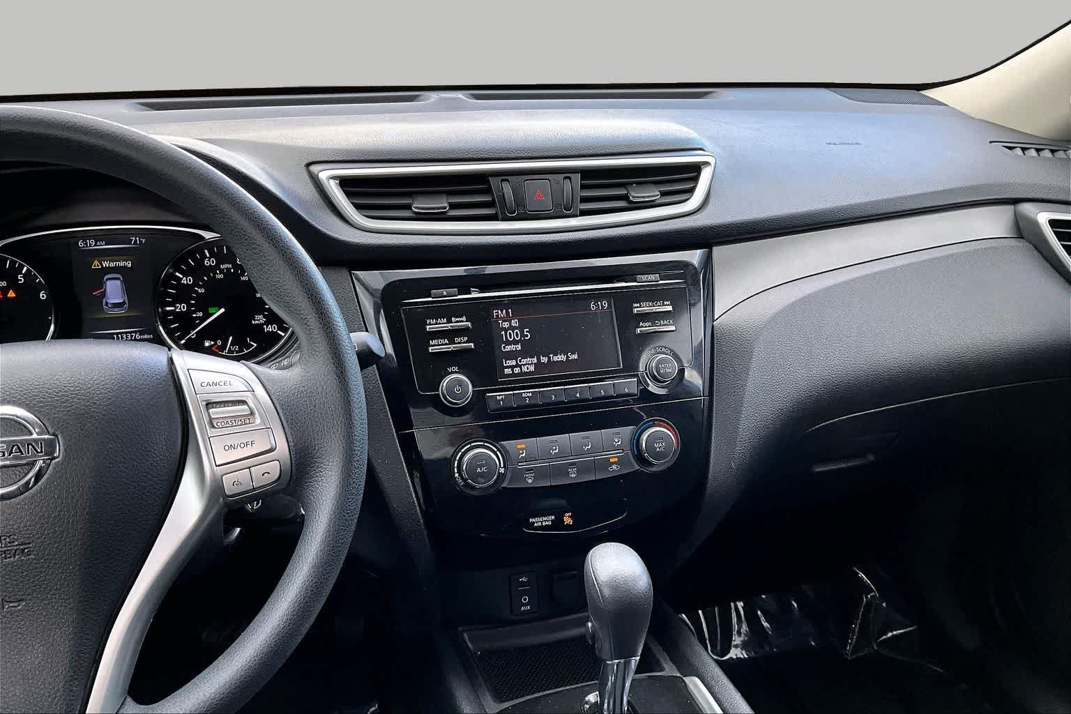 Used 2015 Nissan Rogue S FWD image 6