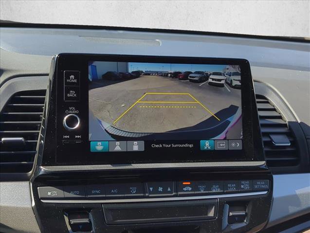 New 2026 Honda Odyssey Touring image 13