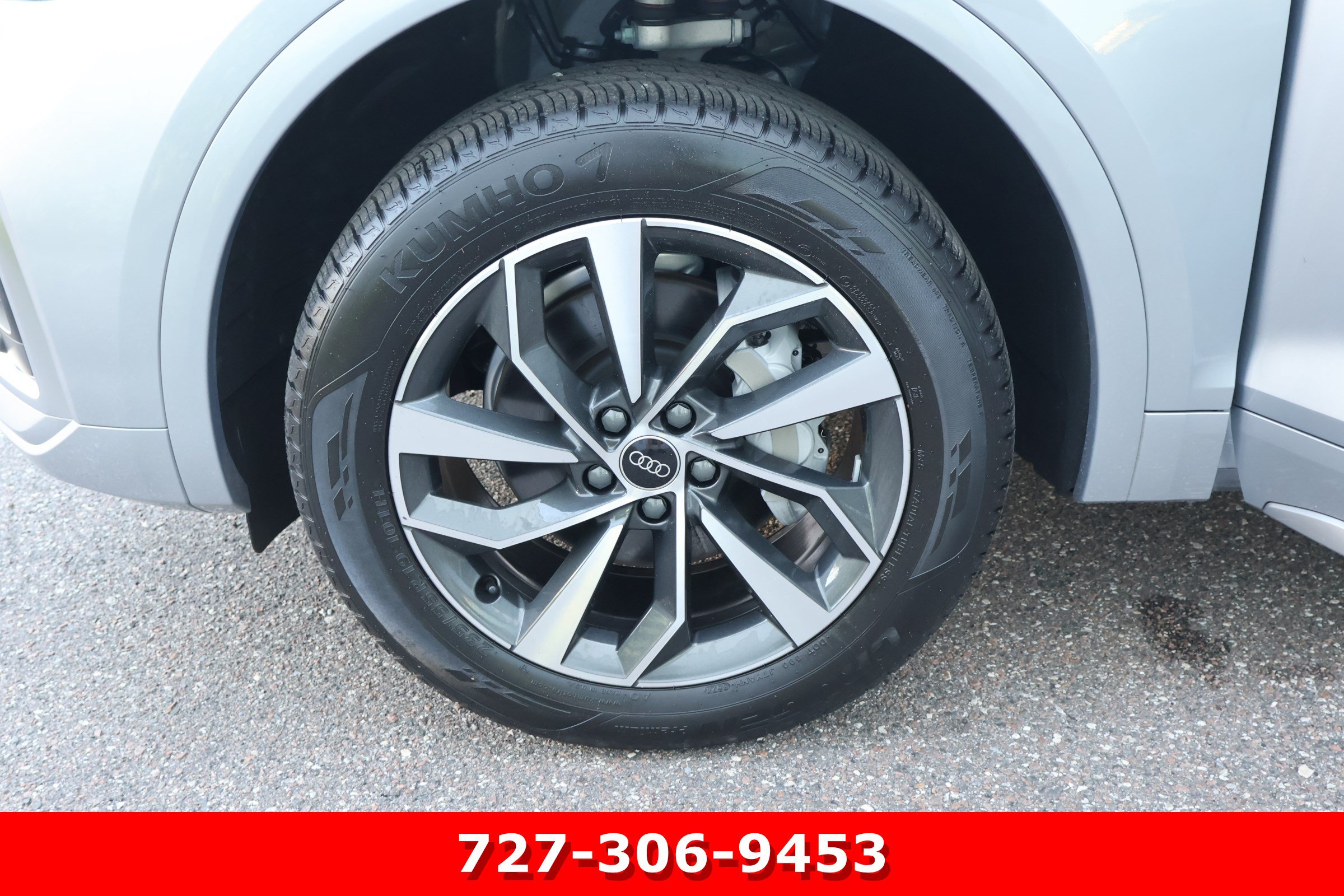 Used 2025 Audi Q5 2.0T Premium Plus w/ Premium Plus Package AWD/4WD image 9