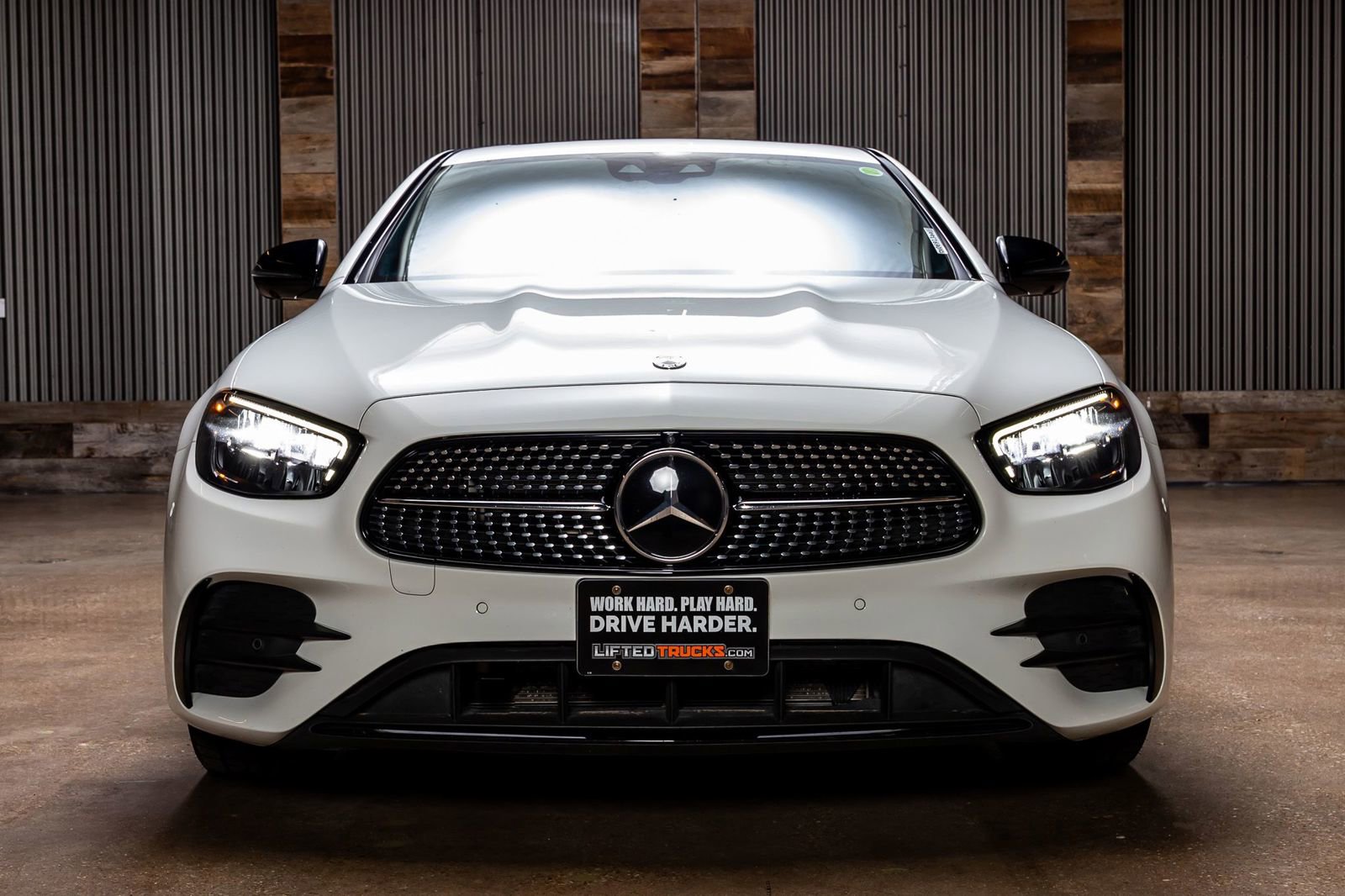 Used 2021 Mercedes-Benz E 450 4MATIC Sedan image 2