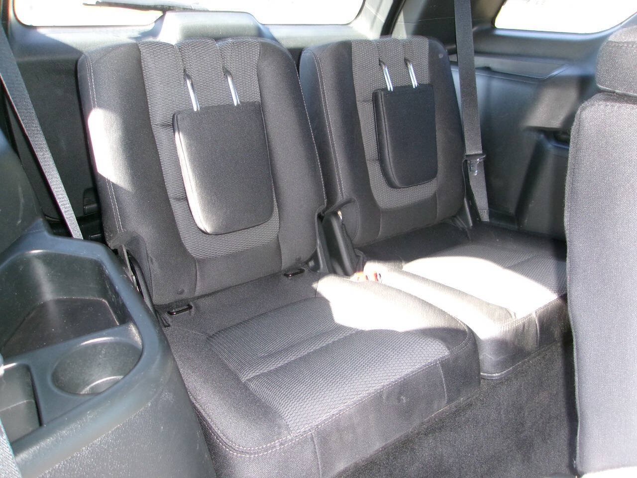 Used 2018 Ford Explorer XLT AWD/4WD image 9