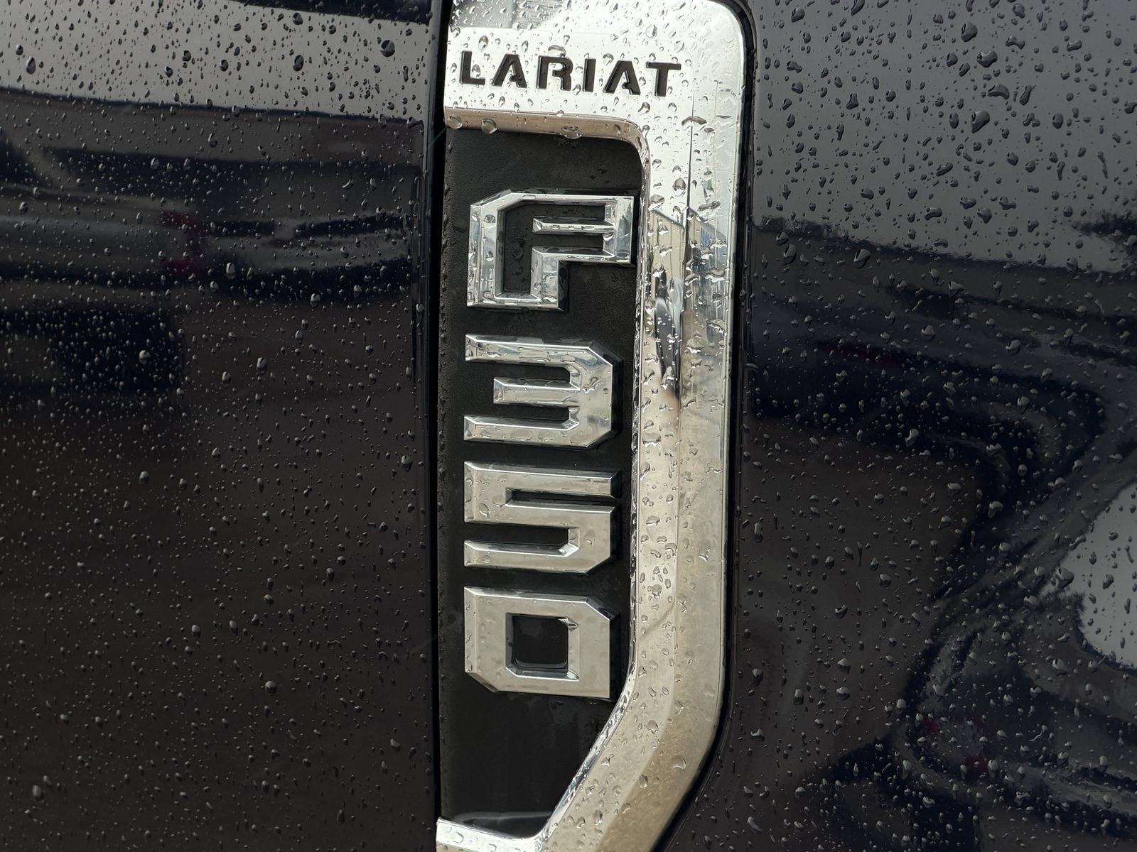 Used 2021 Ford F350 Lariat w/ Lariat Ultimate Package AWD/4WD image 16
