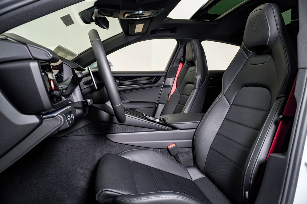New 2026 Porsche Panamera 4 image 5