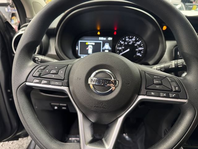 Used 2021 Nissan Kicks SV image 19