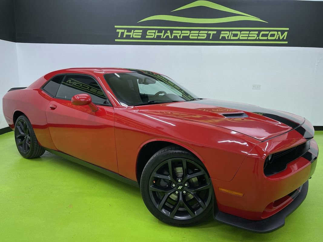 Used 2019 Dodge Challenger SXT w/ Blacktop Package image 1