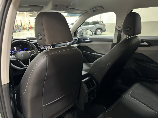 Certified 2023 Volkswagen Taos SE image 19