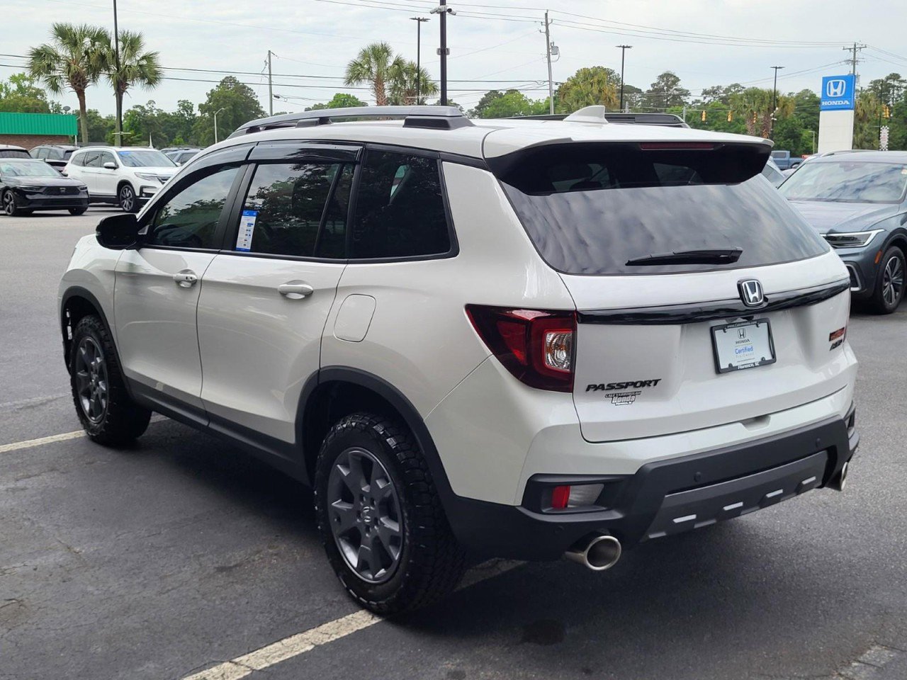 Certified 2024 Honda Passport TrailSport image 6