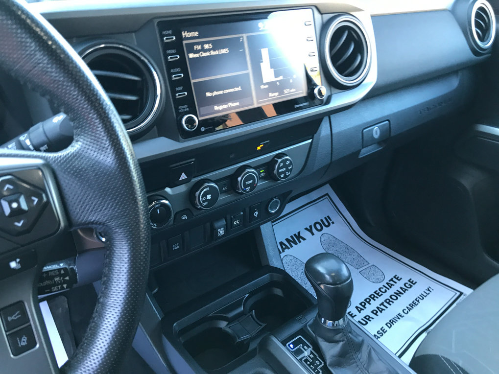 Used 2020 Toyota Tacoma TRD Off-Road AWD/4WD image 19