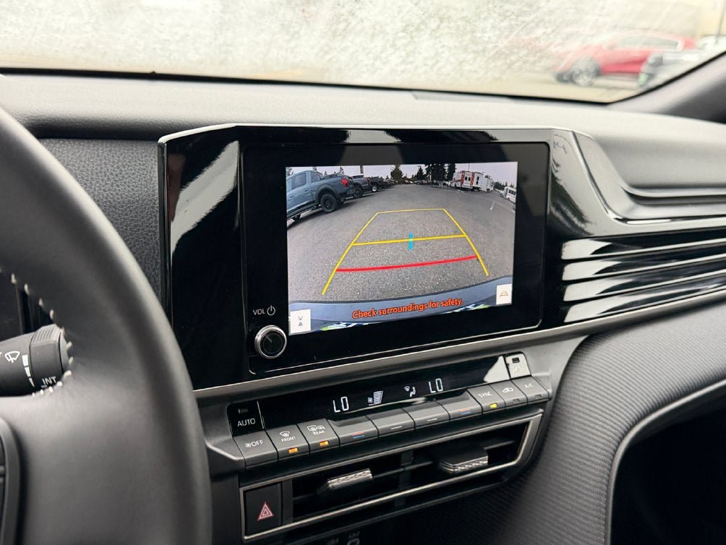 Used 2026 Toyota Camry SE FWD image 17