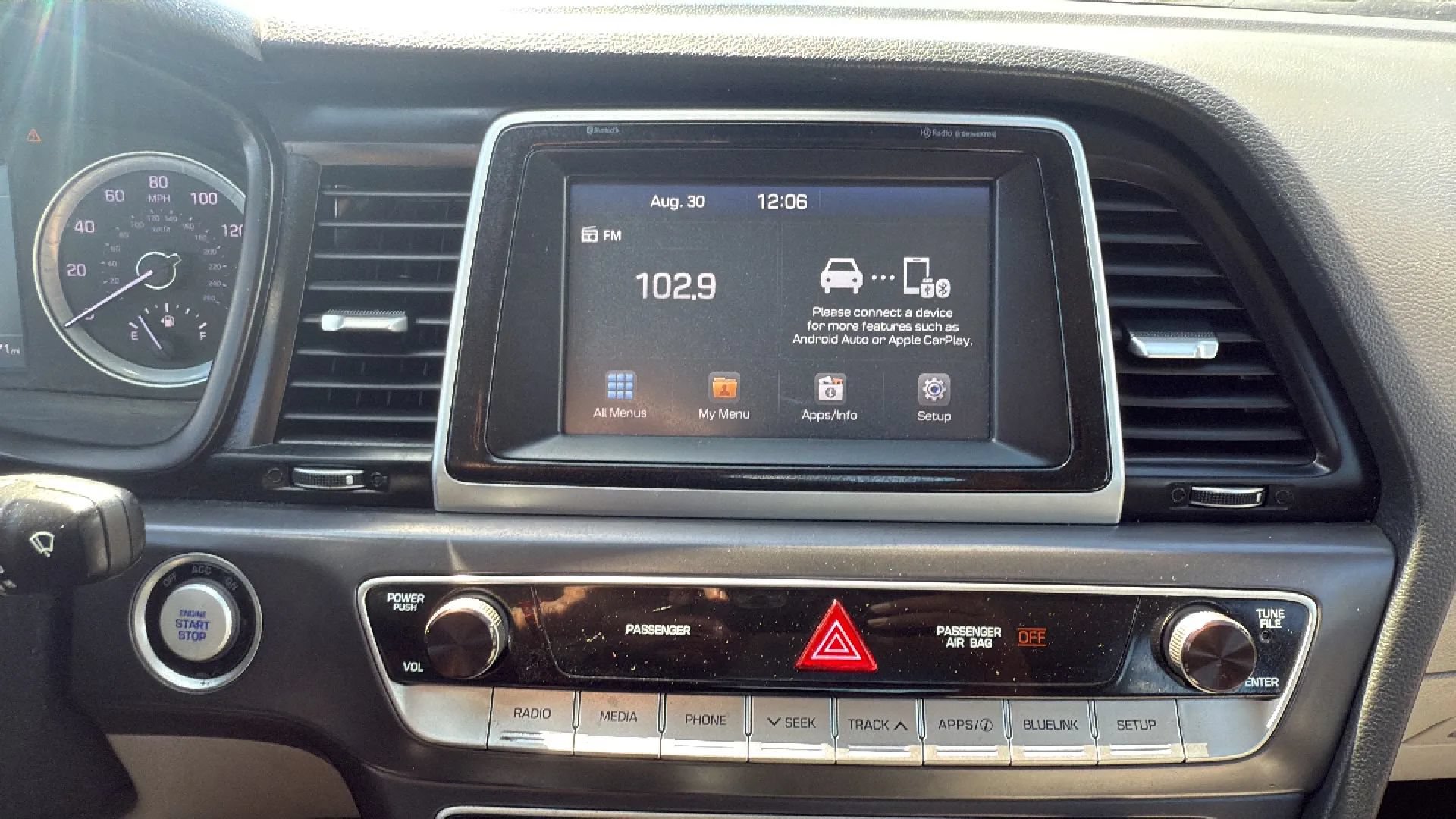 Used 2019 Hyundai Sonata SEL w/ Tech Package 02 FWD image 18