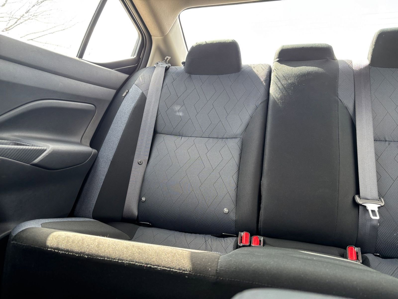 Used 2025 Nissan Versa SV FWD image 37