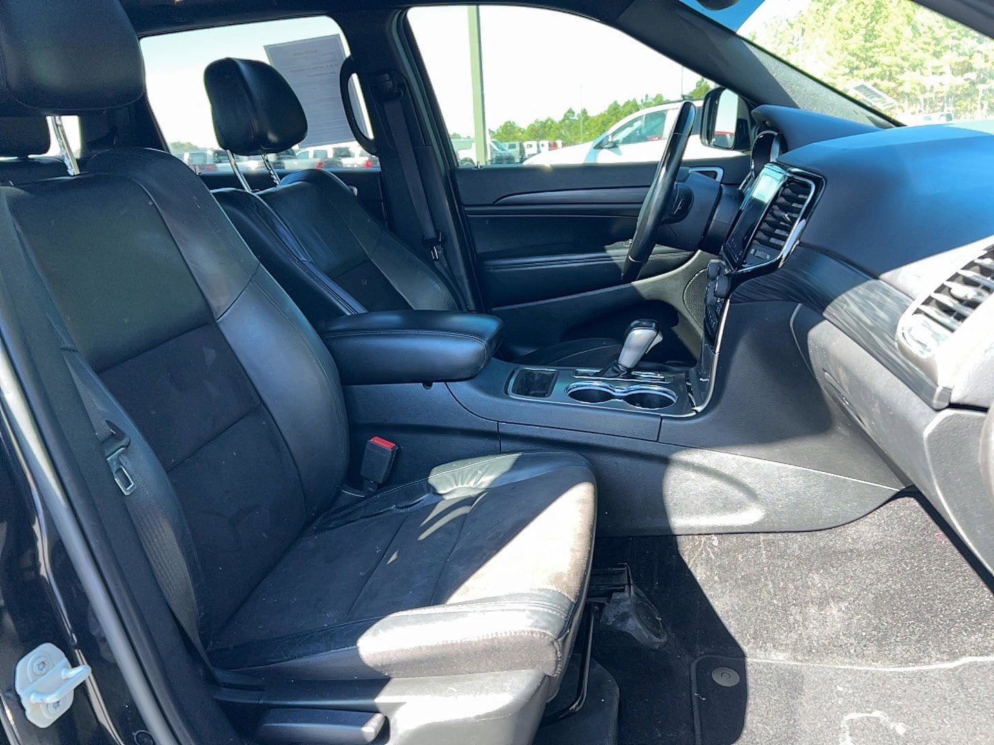 Used 2020 Jeep Grand Cherokee Altitude RWD image 20