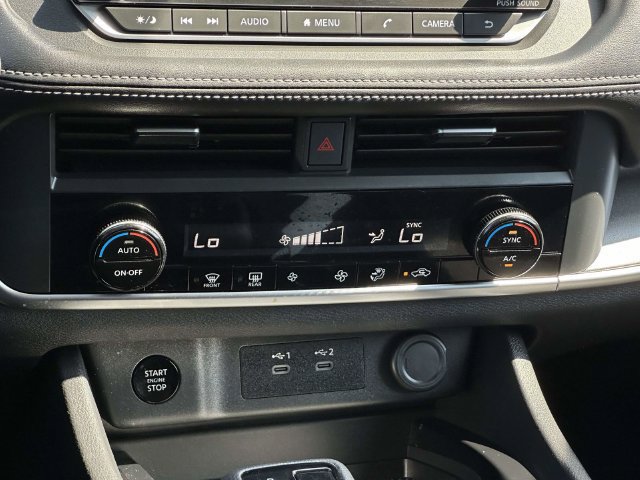 Used 2024 Nissan Rogue SV AWD/4WD image 19