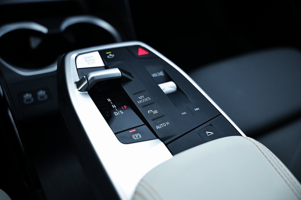 Certified 2025 BMW X2 xDrive28i w/ Technology Package image 41