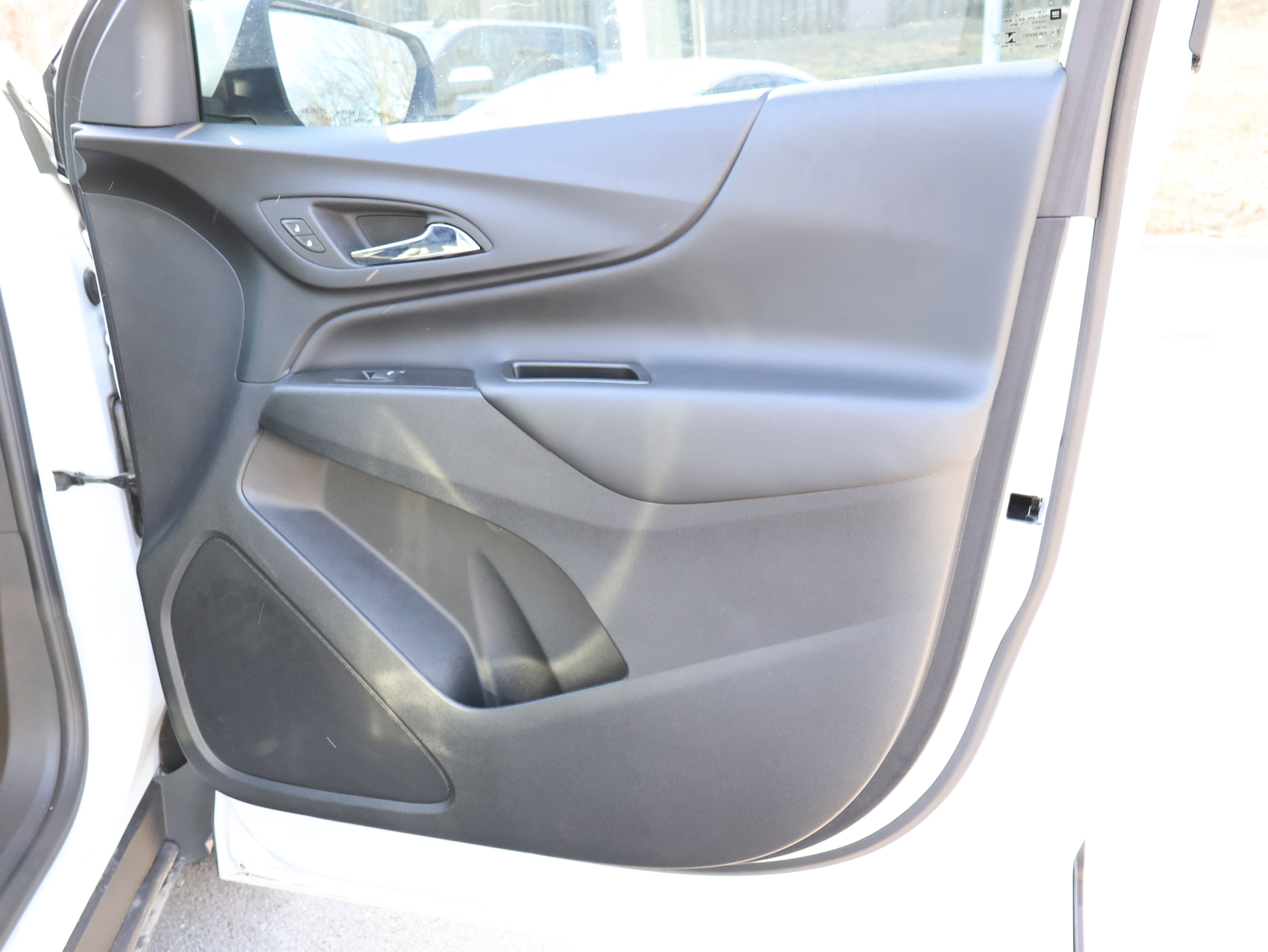 Used 2022 Chevrolet Equinox LT image 9