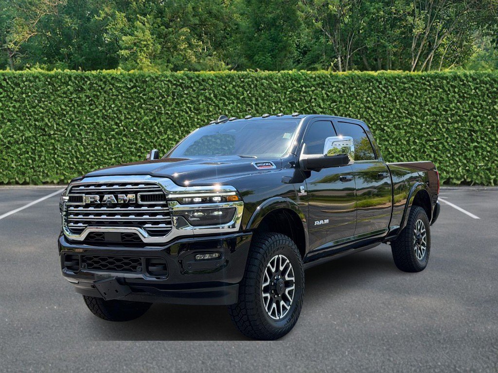 Used 2025 RAM 2500 Limited AWD/4WD image 8