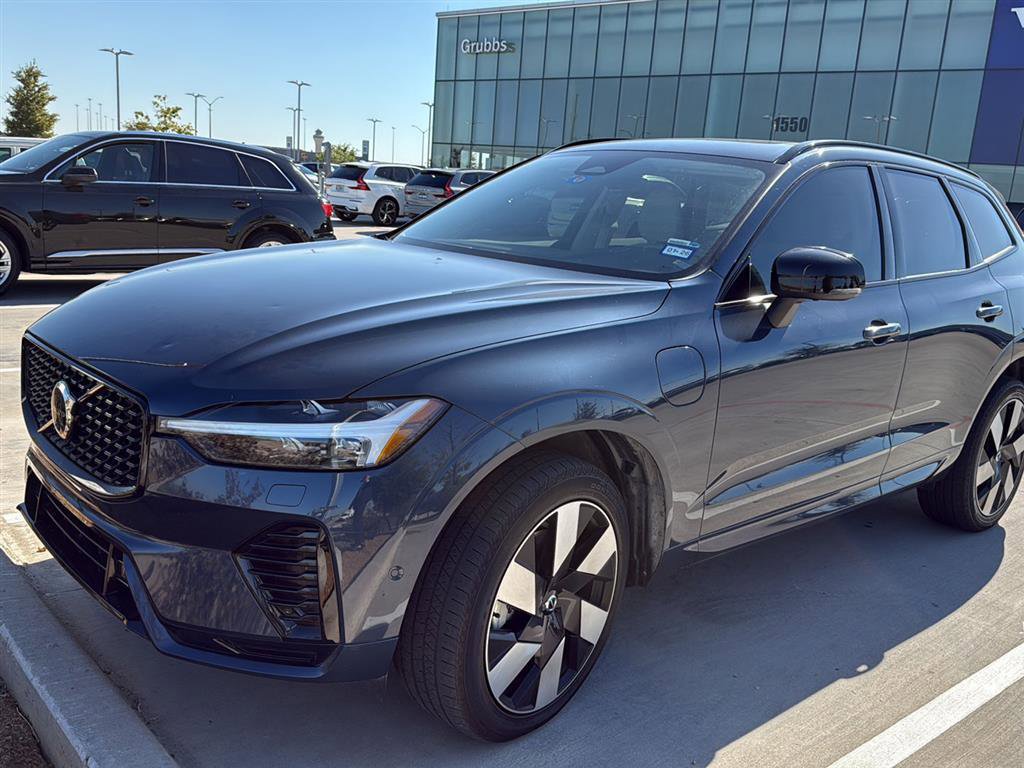 Certified 2024 Volvo XC60 T8 Plus w/ Protection Package Premier