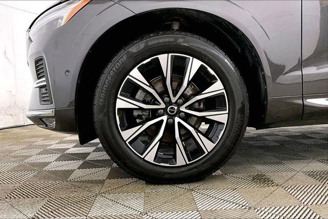 Used 2023 Volvo XC60 B5 Plus image 8