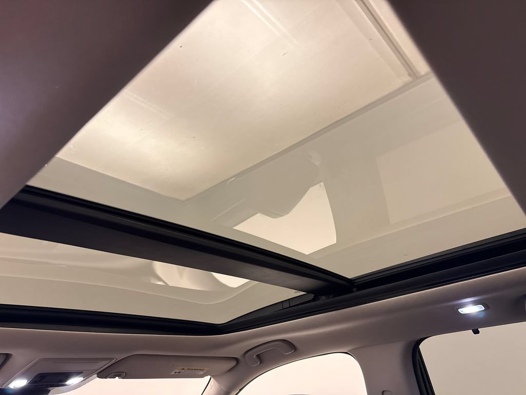 Certified 2024 Honda Pilot Elite image 12