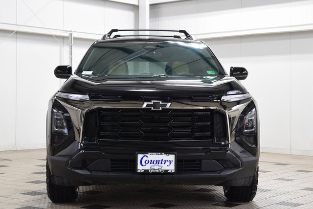 Used 2026 Chevrolet Equinox ACTIV image 2