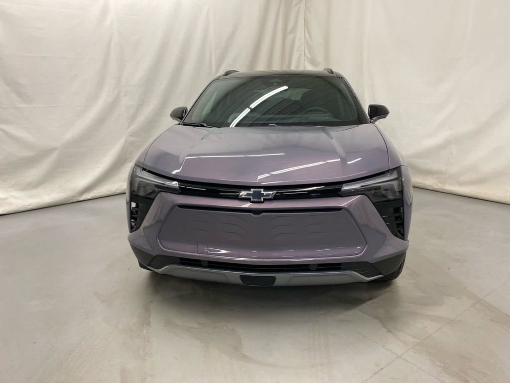 New 2025 Chevrolet Blazer EV LT image 3