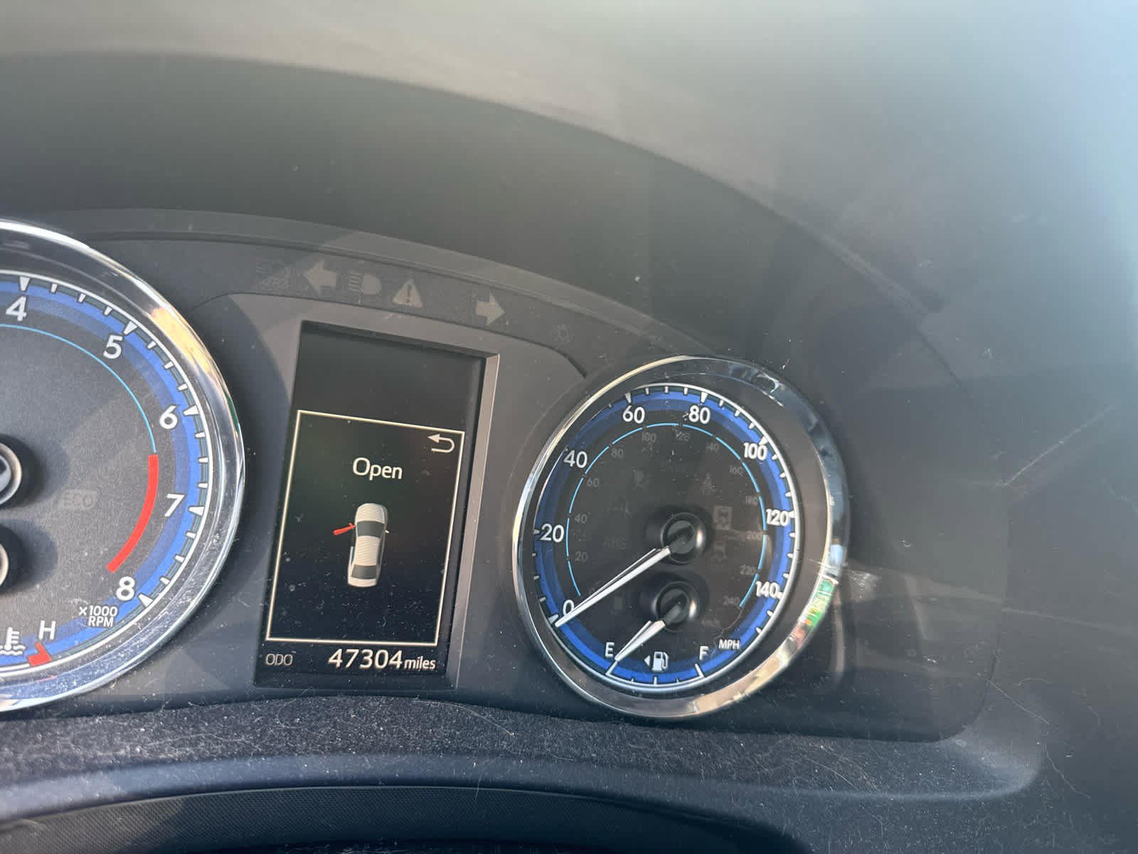 Certified 2018 Toyota Corolla SE image 9