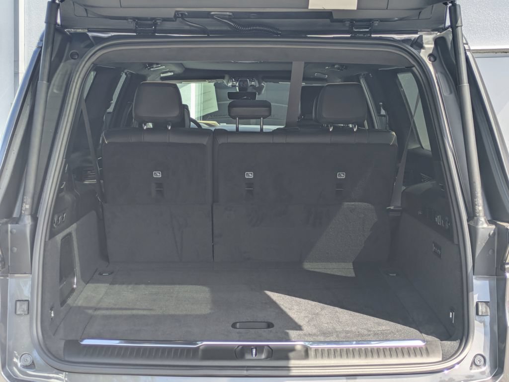 New 2026 Jeep Grand Wagoneer L Summit AWD/4WD image 13