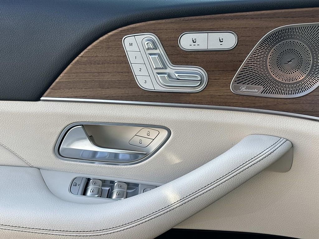 Used 2022 Mercedes-Benz GLE 350 4MATIC w/ Premium Package image 24
