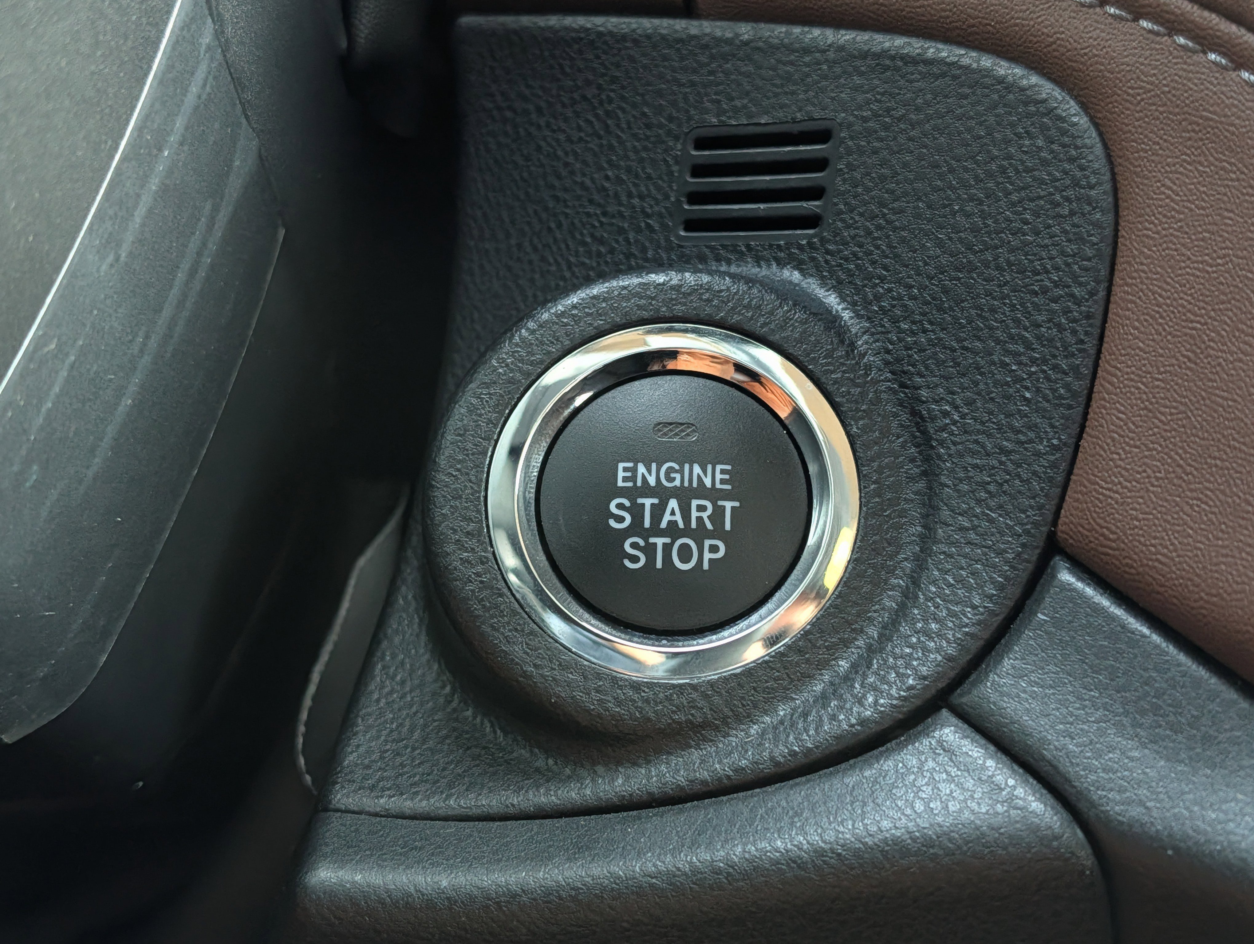 Used 2024 Subaru Outback Touring XT image 29