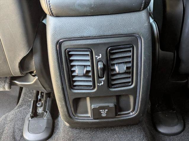 Used 2022 Jeep Grand Cherokee Laredo X RWD image 18