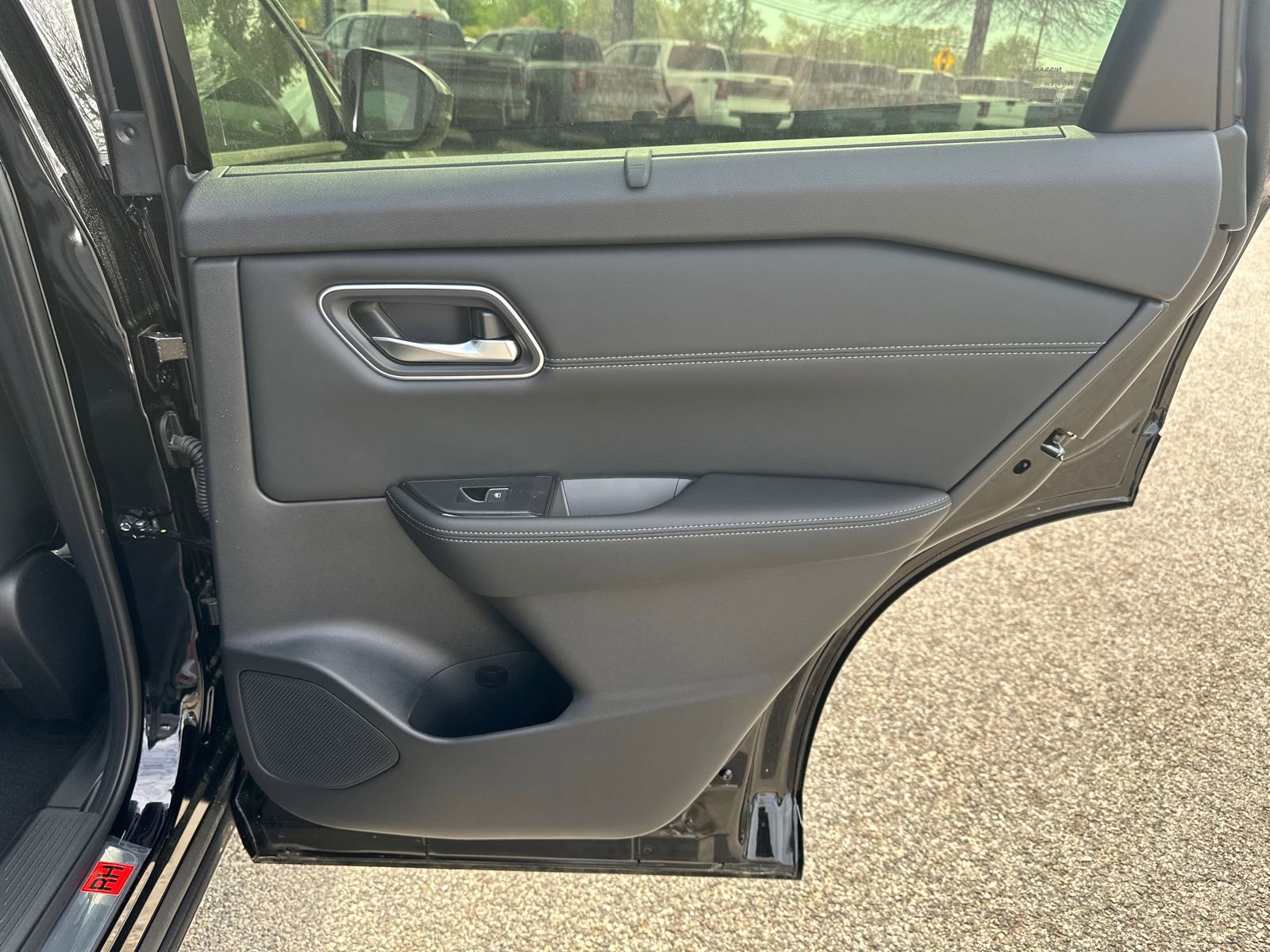 New 2026 Nissan Rogue Platinum w/ Tech Package image 14