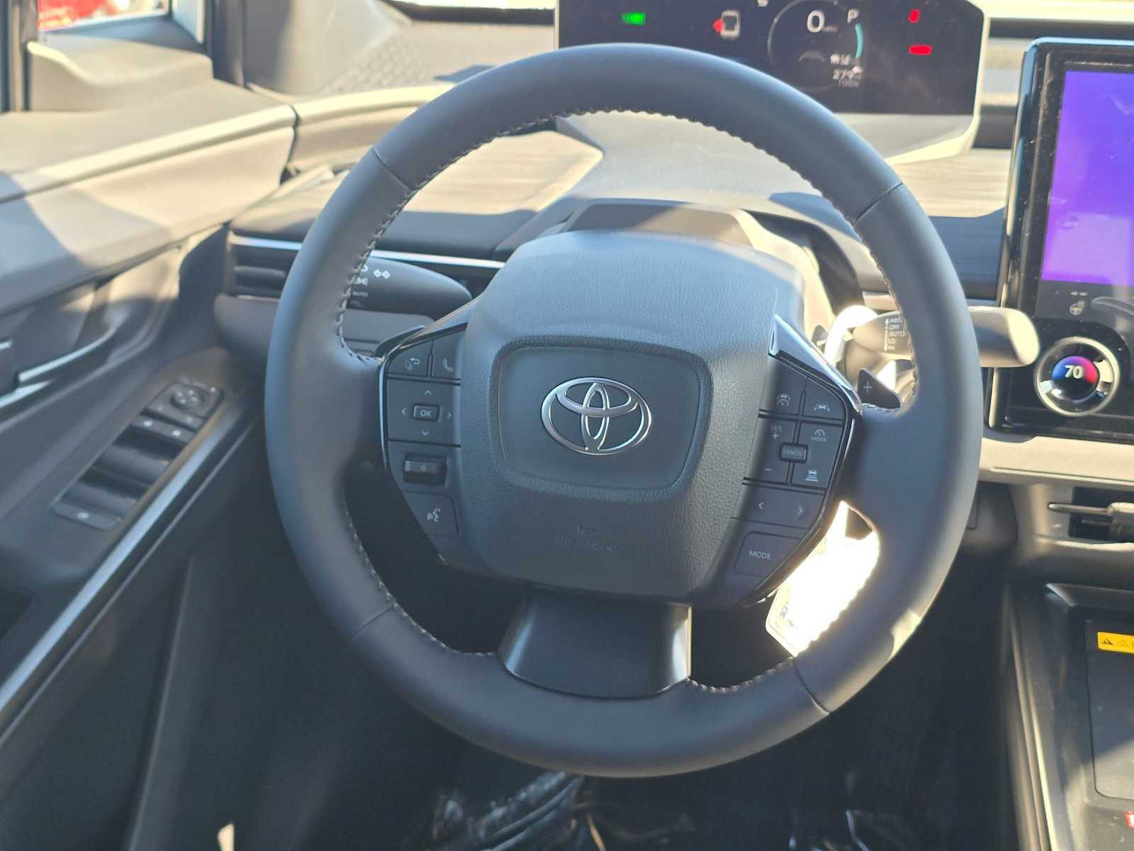 New 2026 Toyota C-HR AWD/4WD image 19