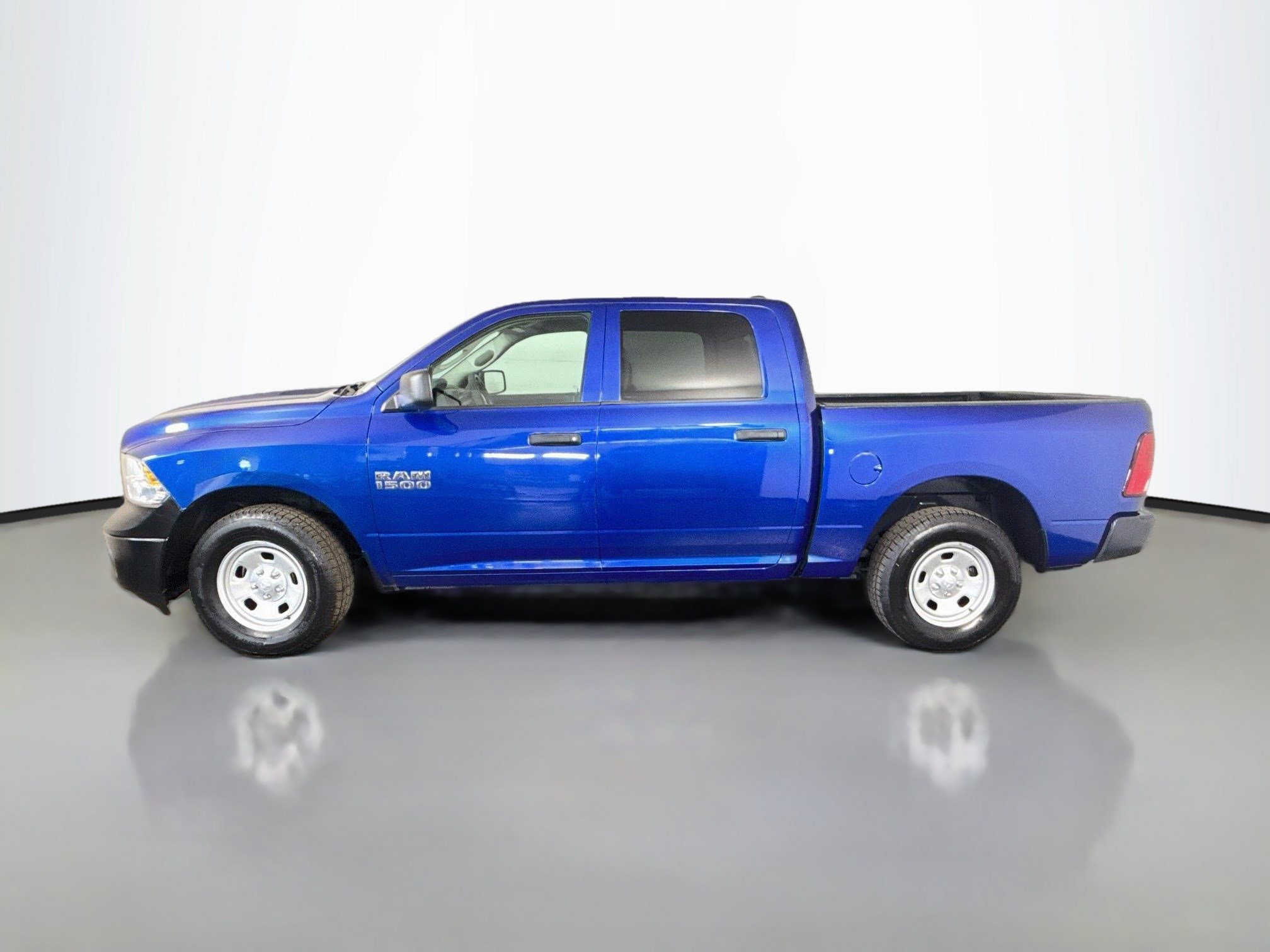 Used 2017 RAM 1500 Tradesman w/ Popular Equipment Group RWD image 6