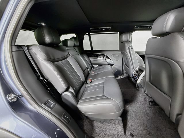 New 2026 Land Rover Range Rover Long Wheelbase SE AWD/4WD image 29