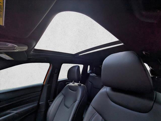 New 2026 Jeep Compass Latitude w/ Sun and Sound Group image 17