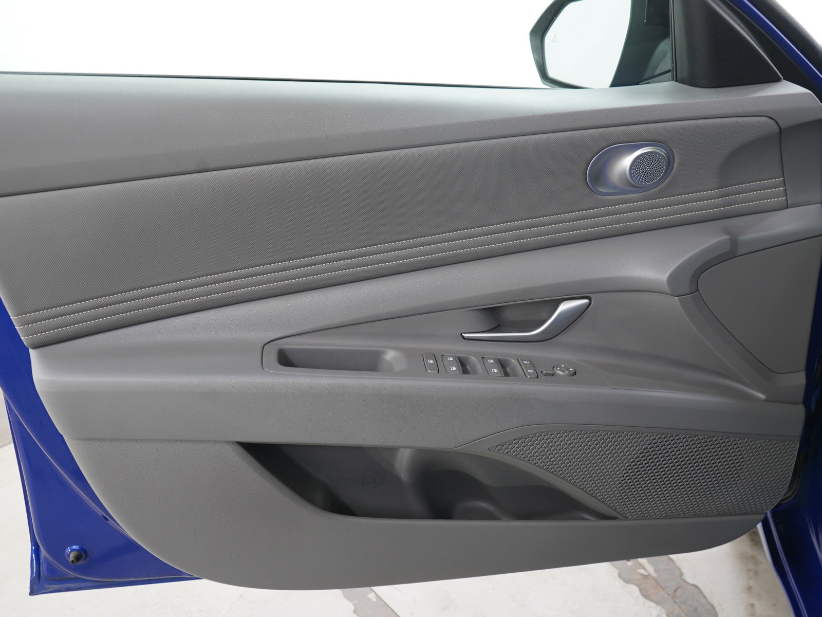 Used 2025 Hyundai Elantra SEL FWD image 20