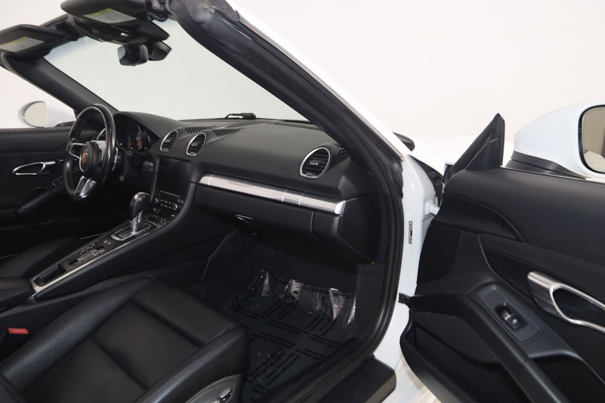 Used 2017 Porsche 718 Boxster S RWD image 56