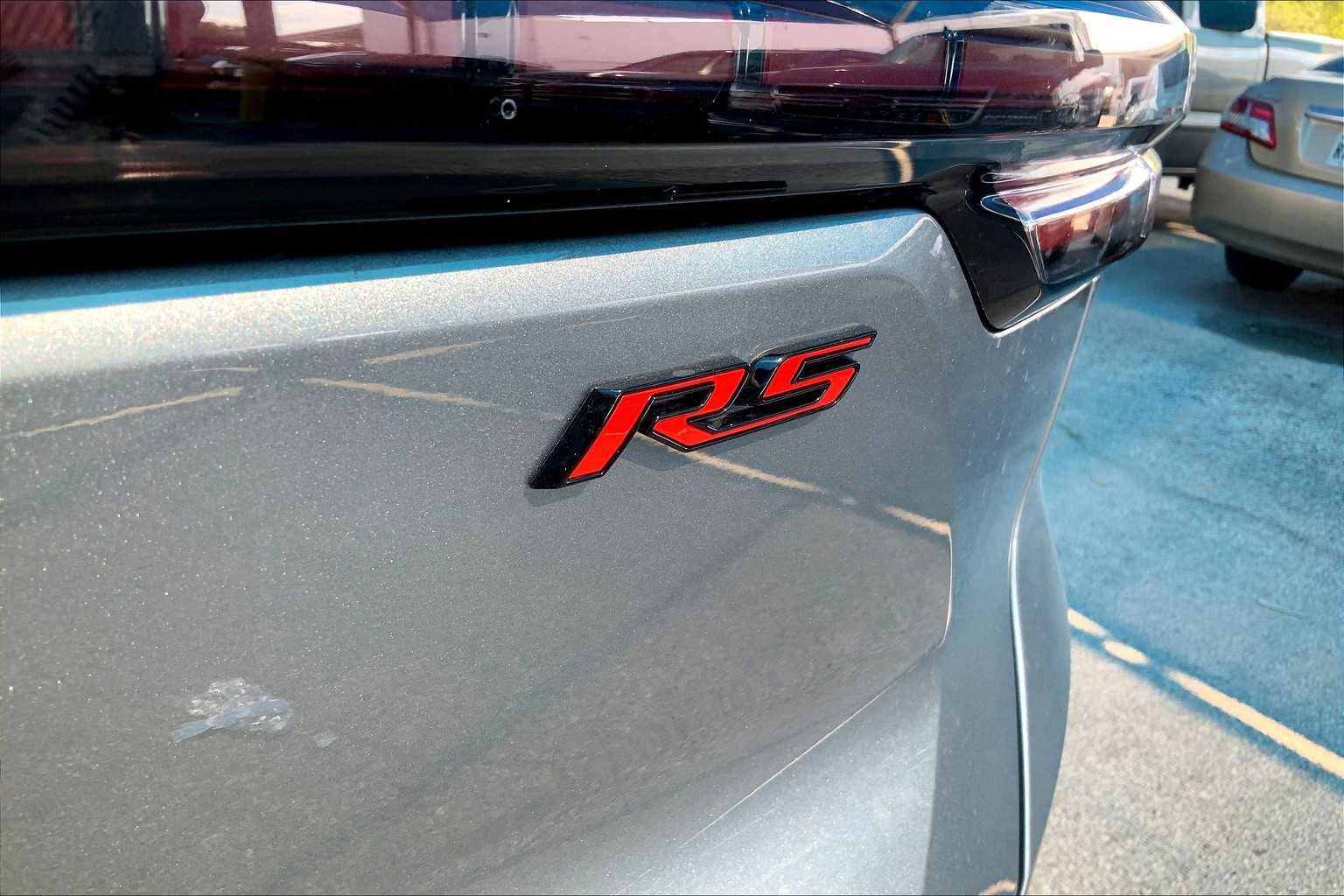New 2026 Chevrolet Equinox EV RS FWD image 15