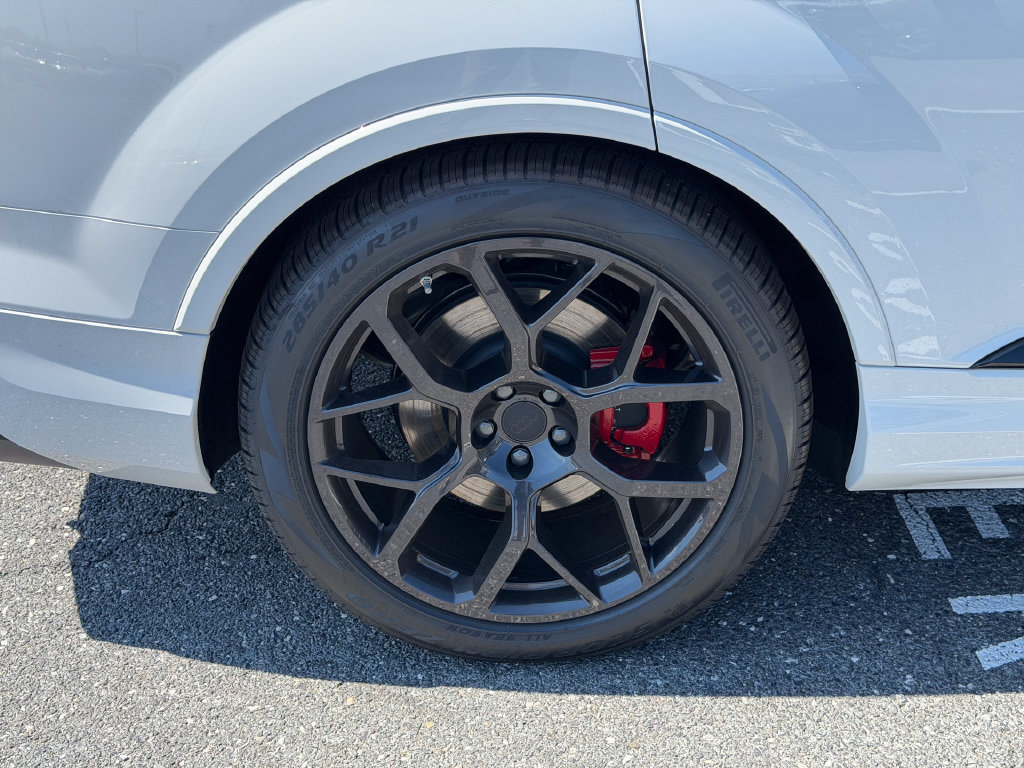 New 2026 Audi SQ7 Premium Plus AWD/4WD image 6