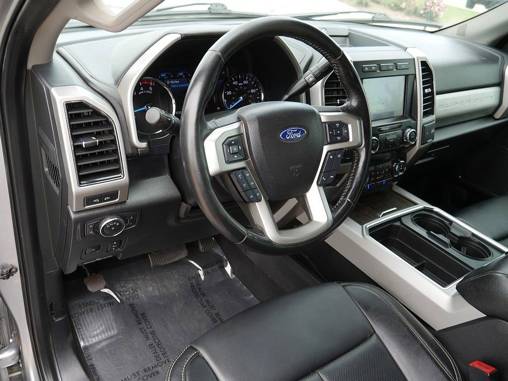 Used 2021 Ford F250 Lariat w/ Lariat Ultimate Package AWD/4WD image 12