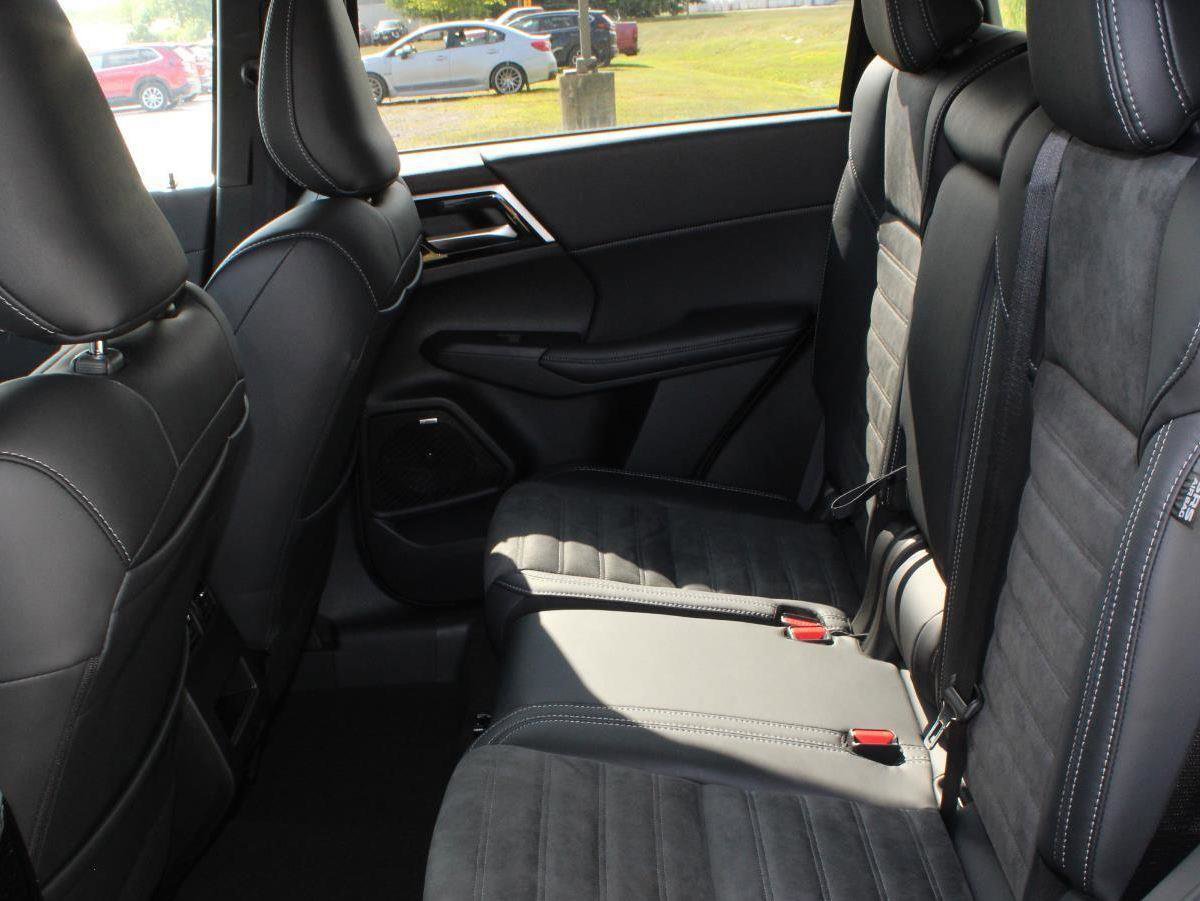 New 2025 Mitsubishi Outlander Trail Edition image 19
