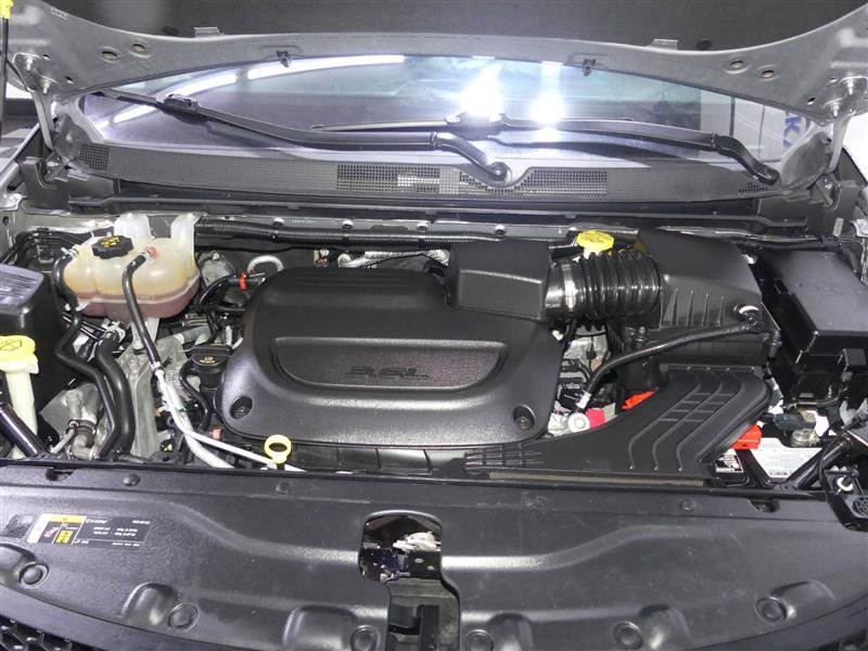 Used 2021 Chrysler Voyager Lxi FWD image 12
