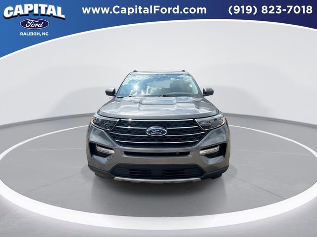 Used 2023 Ford Explorer XLT w/ Equipment Group 202A image 3