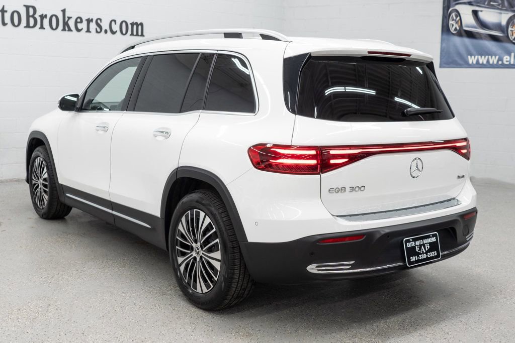 Used 2025 Mercedes-Benz EQB 300 4MATIC w/ Driver Assistance Package image 6