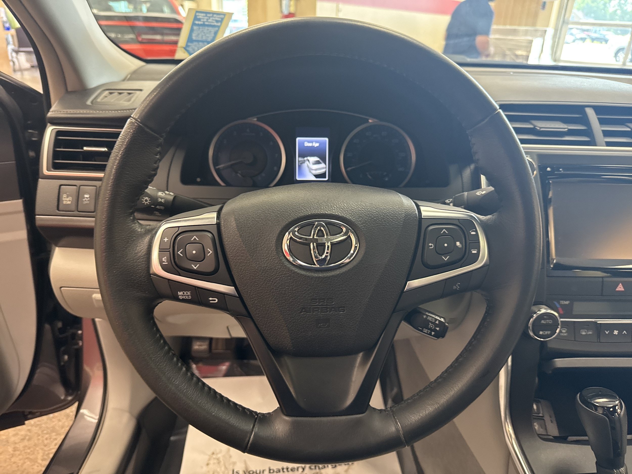 Used 2015 Toyota Camry XLE FWD image 42