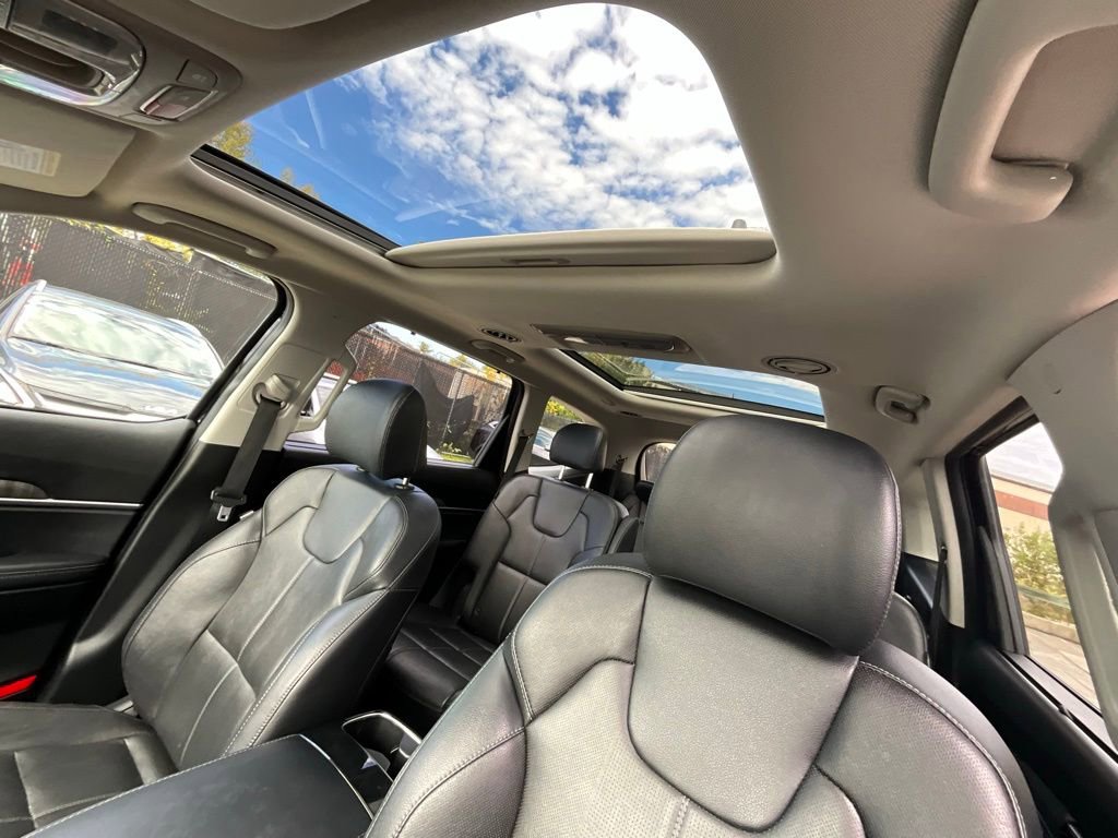 Used 2023 Kia Telluride SX image 13