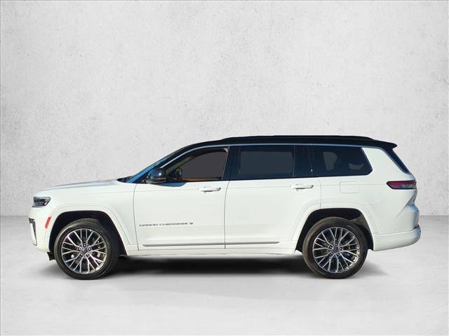 New 2026 Jeep Grand Cherokee L Summit w/ Advanced Protech Group IV AWD/4WD image 5